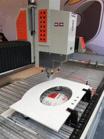 Hvernig á að skera marmara granít borðplötur